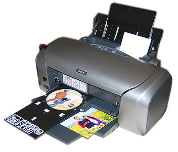 Epson R230 แสดงช่องที่พิมพ์ CD/DVD และการพิมพ์รูปภาพ