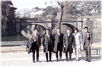OldPhoto221_350.jpg (34721 bytes)