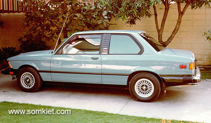 BMW1_700A.jpg (104743 bytes)