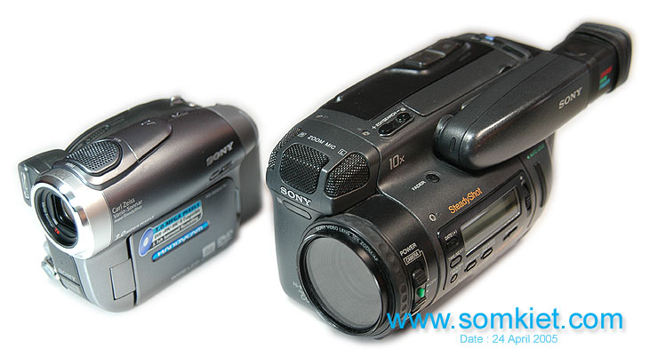 SonyHandycams_730.jpg (59298 bytes)